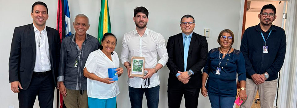 Sindsalem discute t�quete e concurso com a Mesa Diretora